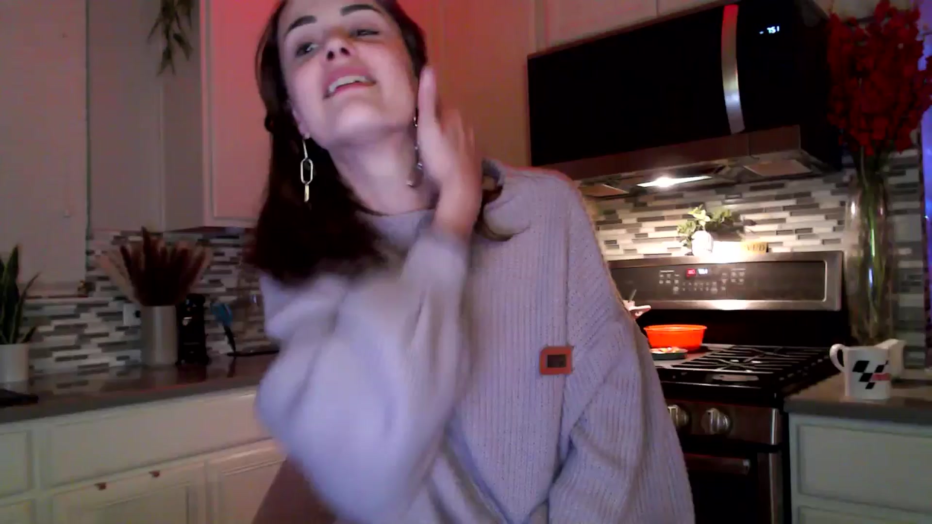 Gallery image thumbnail from HeidiKlumsy's myfreecams stream on, 11/15/2025, 02:01 image 7 of 20