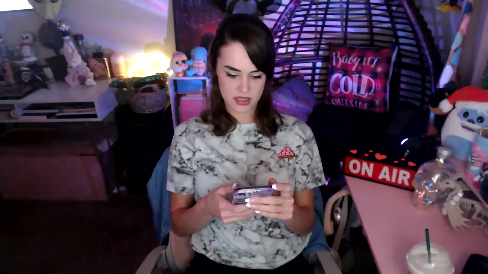 Gallery image thumbnail from HeidiKlumsy's myfreecams stream on, 11/20/2025, 24:48 image 15 of 20