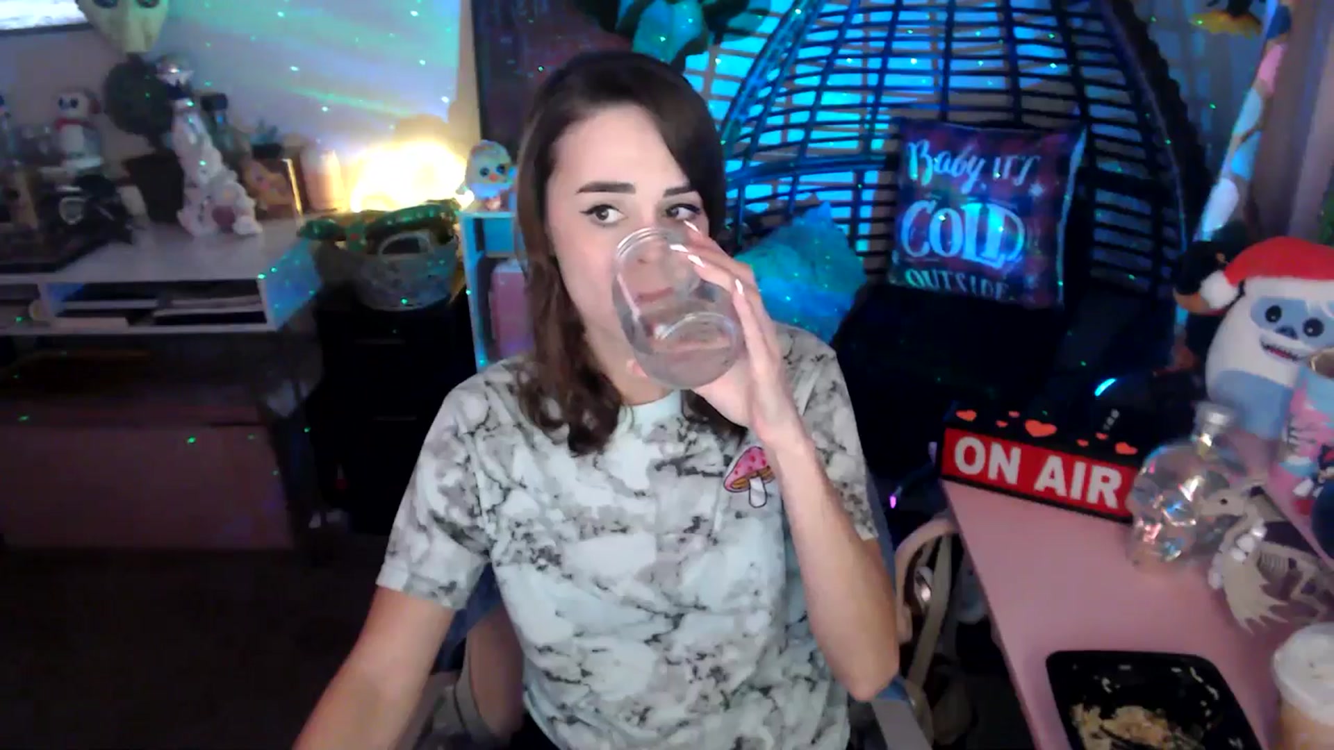 Gallery image thumbnail from HeidiKlumsy's myfreecams stream on, 11/20/2025, 24:48 image 8 of 20