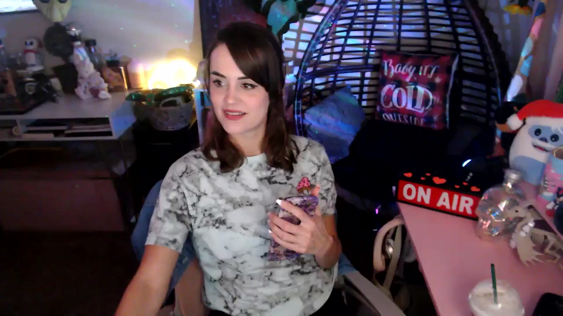 Gallery image thumbnail from HeidiKlumsy's myfreecams stream on, 11/20/2025, 24:48 image 20 of 20