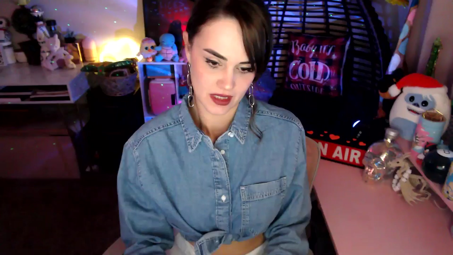 Gallery image thumbnail from HeidiKlumsy's myfreecams stream on, 11/20/2025, 06:25 image 6 of 20
