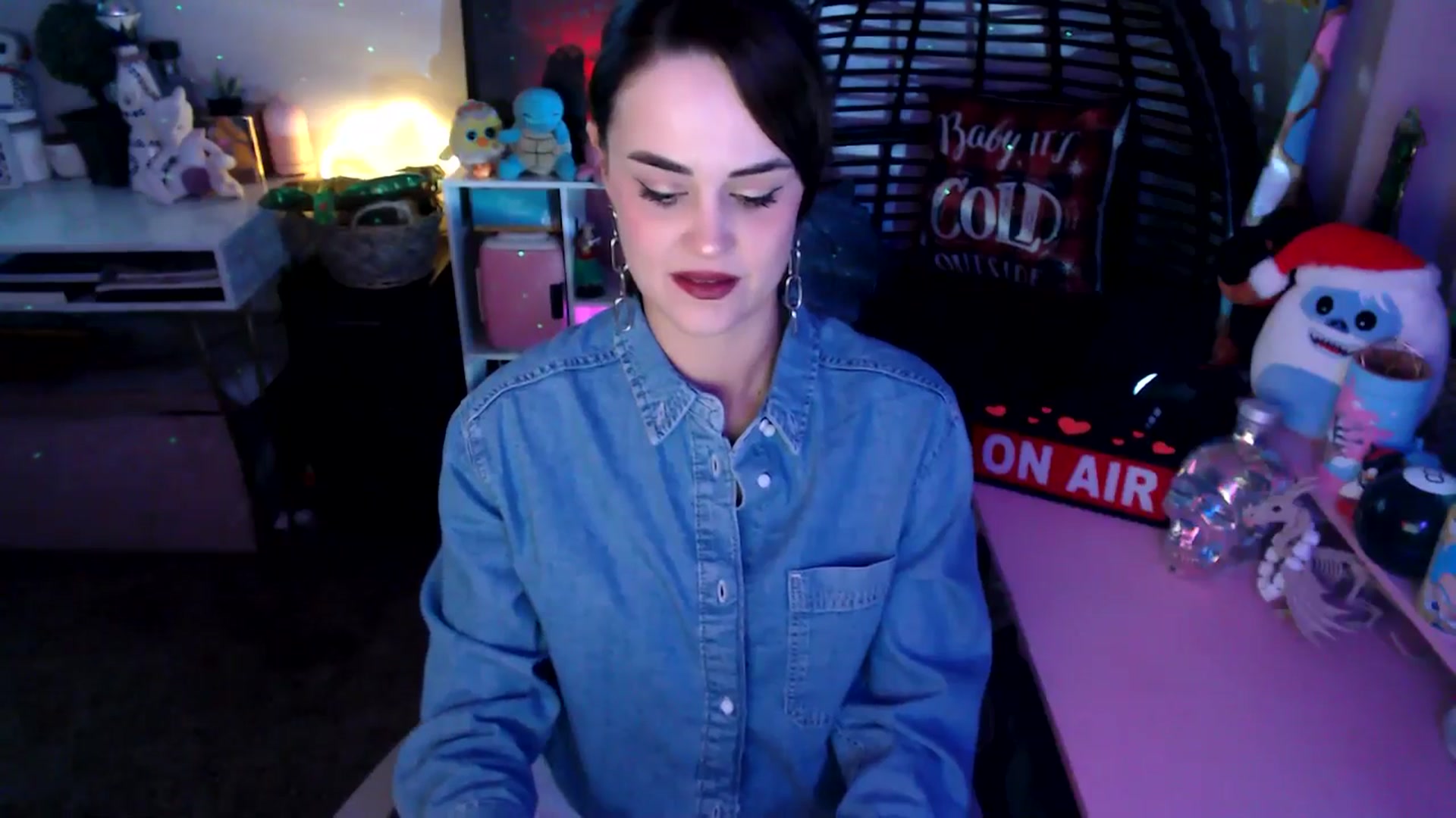 Gallery image thumbnail from HeidiKlumsy's myfreecams stream on, 11/20/2025, 06:25 image 2 of 20