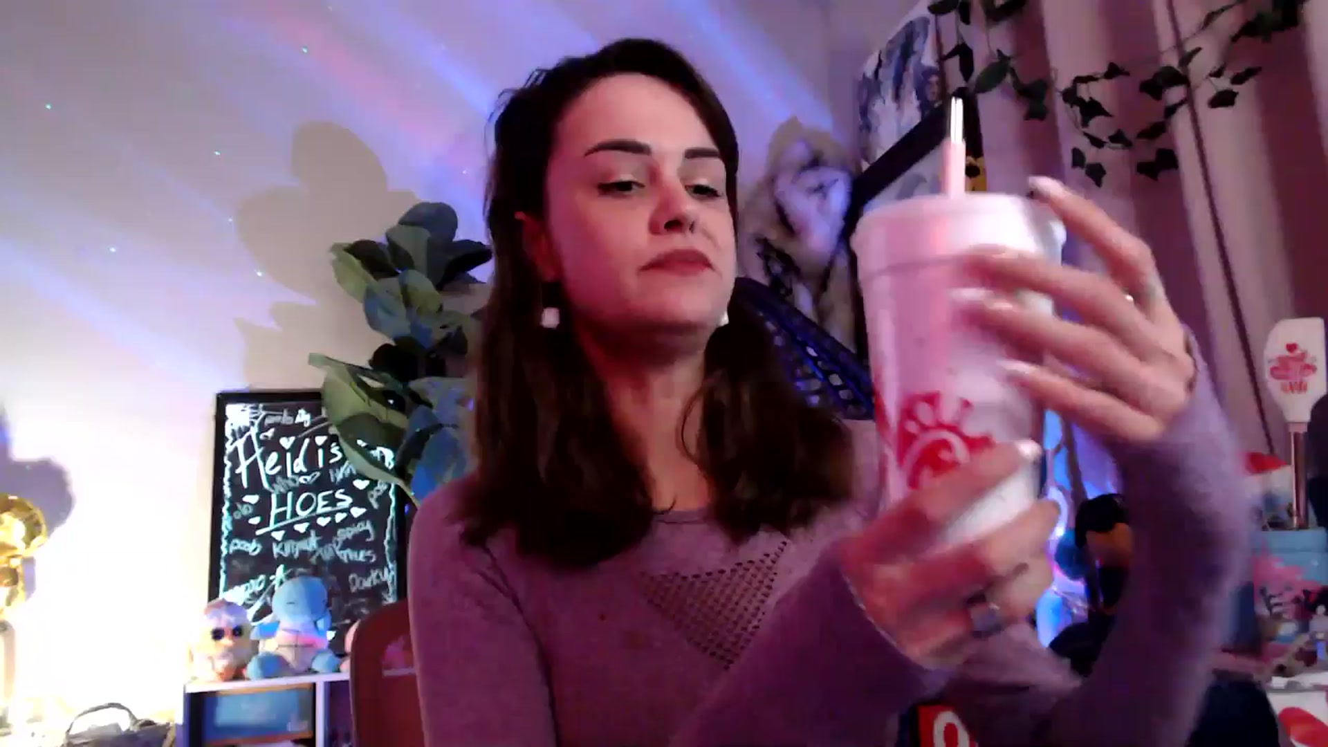 Gallery image thumbnail from HeidiKlumsy's myfreecams stream on, 11/21/2025, 01:01 image 11 of 20