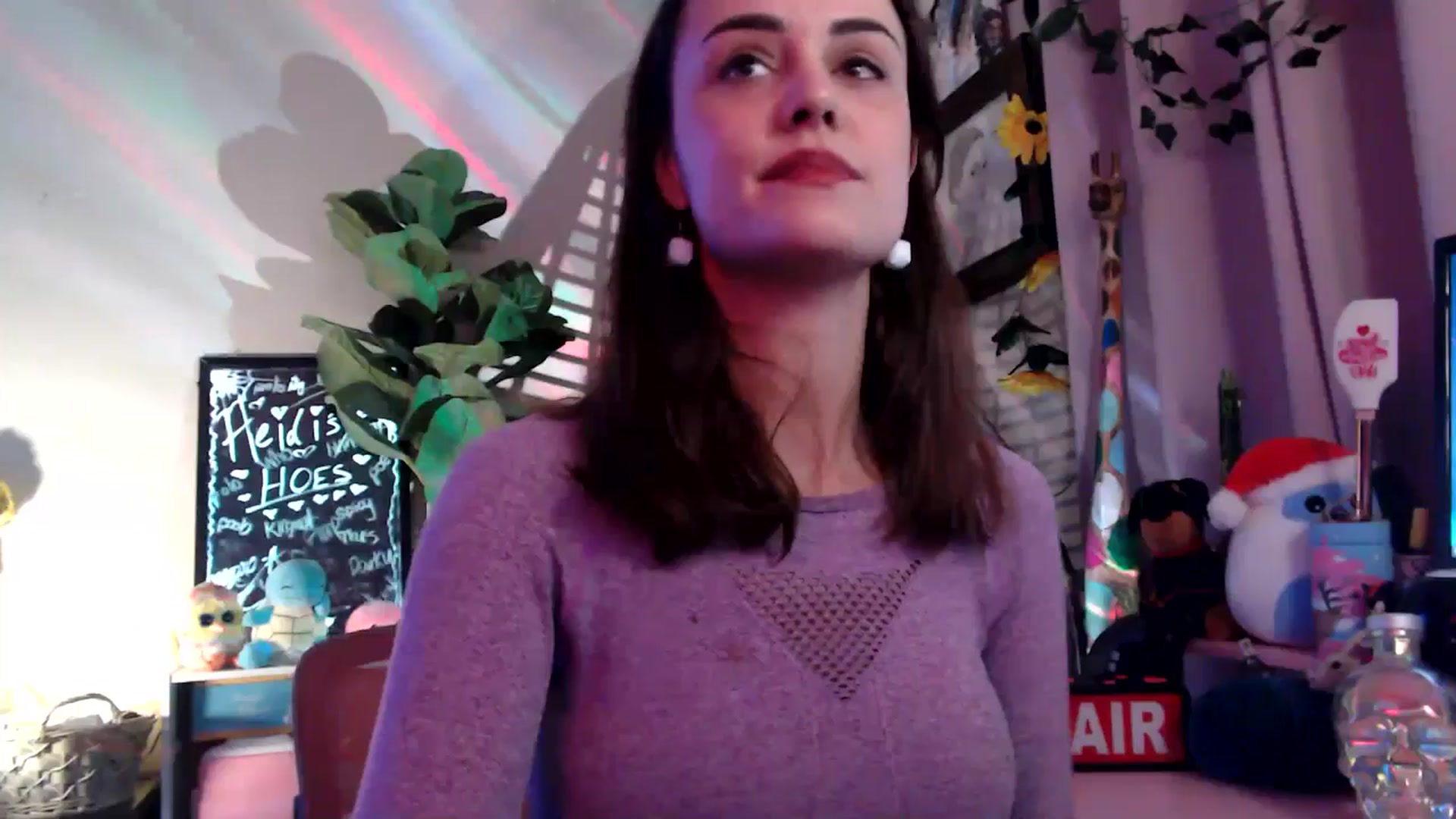 Gallery image thumbnail from HeidiKlumsy's myfreecams stream on, 11/21/2025, 01:01 image 1 of 20
