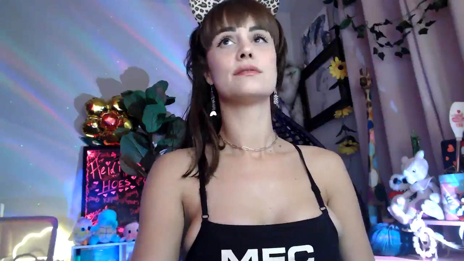 Gallery image thumbnail from HeidiKlumsy's myfreecams stream on, 11/23/2025, 24:26 image 5 of 20