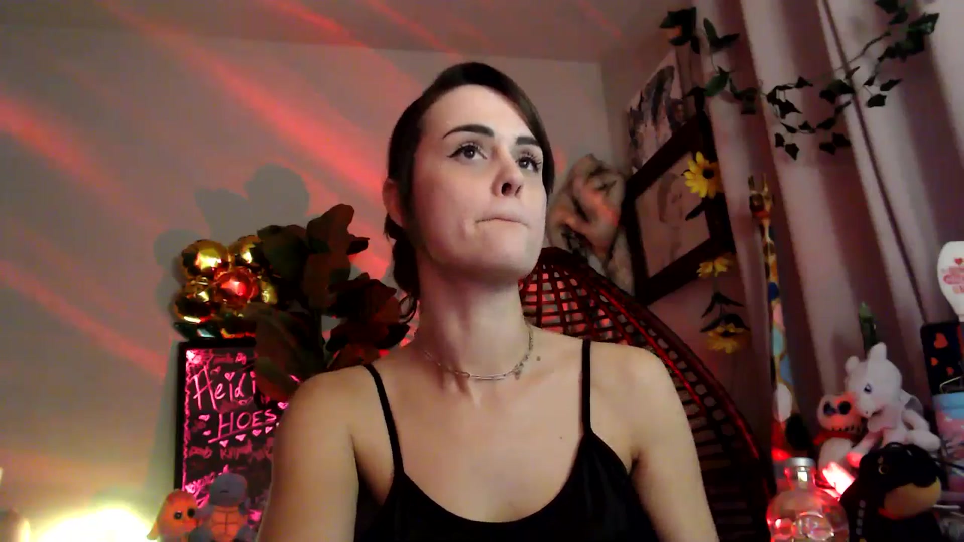 Gallery image thumbnail from HeidiKlumsy's myfreecams stream on, 11/23/2025, 06:56 image 20 of 20