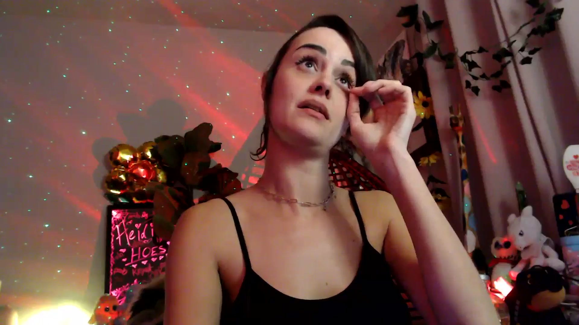 Gallery image thumbnail from HeidiKlumsy's myfreecams stream on, 11/23/2025, 06:56 image 12 of 20