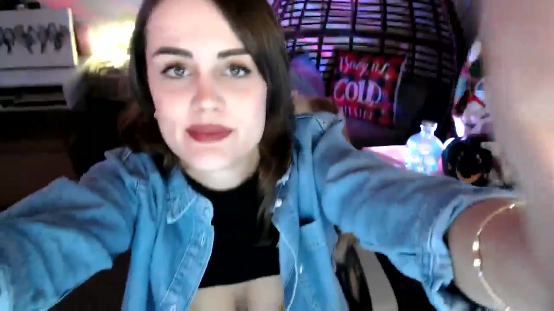 Gallery image thumbnail from HeidiKlumsy's myfreecams stream on, 11/24/2025, 24:00 image 10 of 20