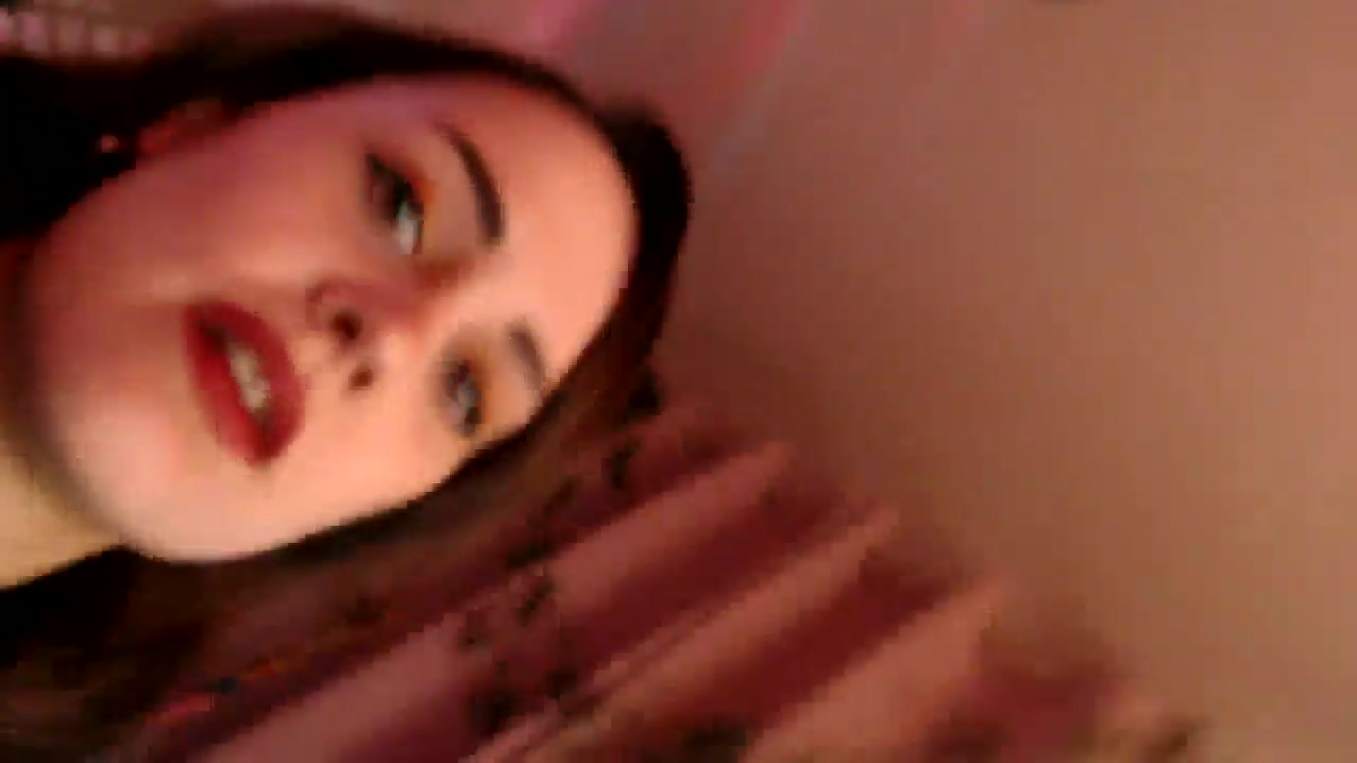 Gallery image thumbnail from HeidiKlumsy's myfreecams stream on, 11/24/2025, 24:00 image 9 of 20