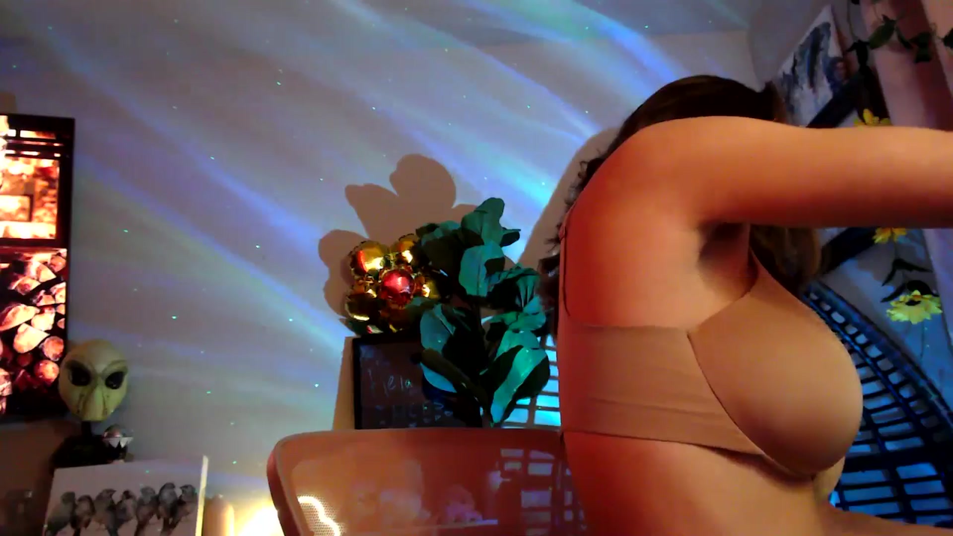 Gallery image thumbnail from HeidiKlumsy's myfreecams stream on, 11/26/2025, 03:08 image 8 of 20