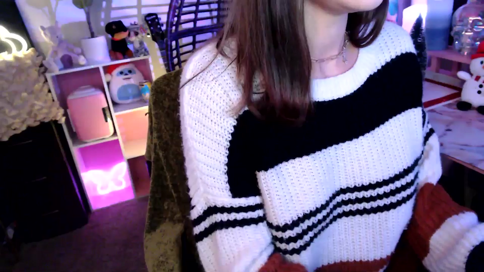 Gallery image thumbnail from HeidiKlumsy's myfreecams stream on, 11/28/2025, 03:30 image 11 of 20