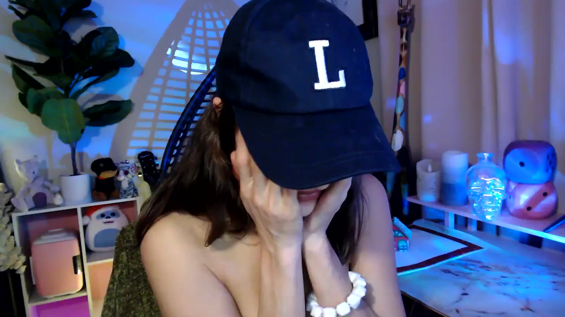 Gallery image thumbnail from HeidiKlumsy's myfreecams stream on, 11/29/2025, 06:28 image 20 of 20