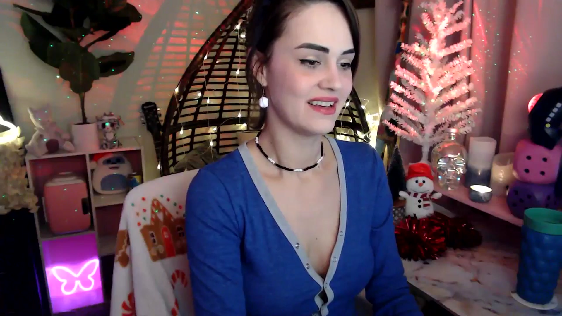 Gallery image thumbnail from HeidiKlumsy's myfreecams stream on, 12/17/2025, 07:26 image 8 of 20