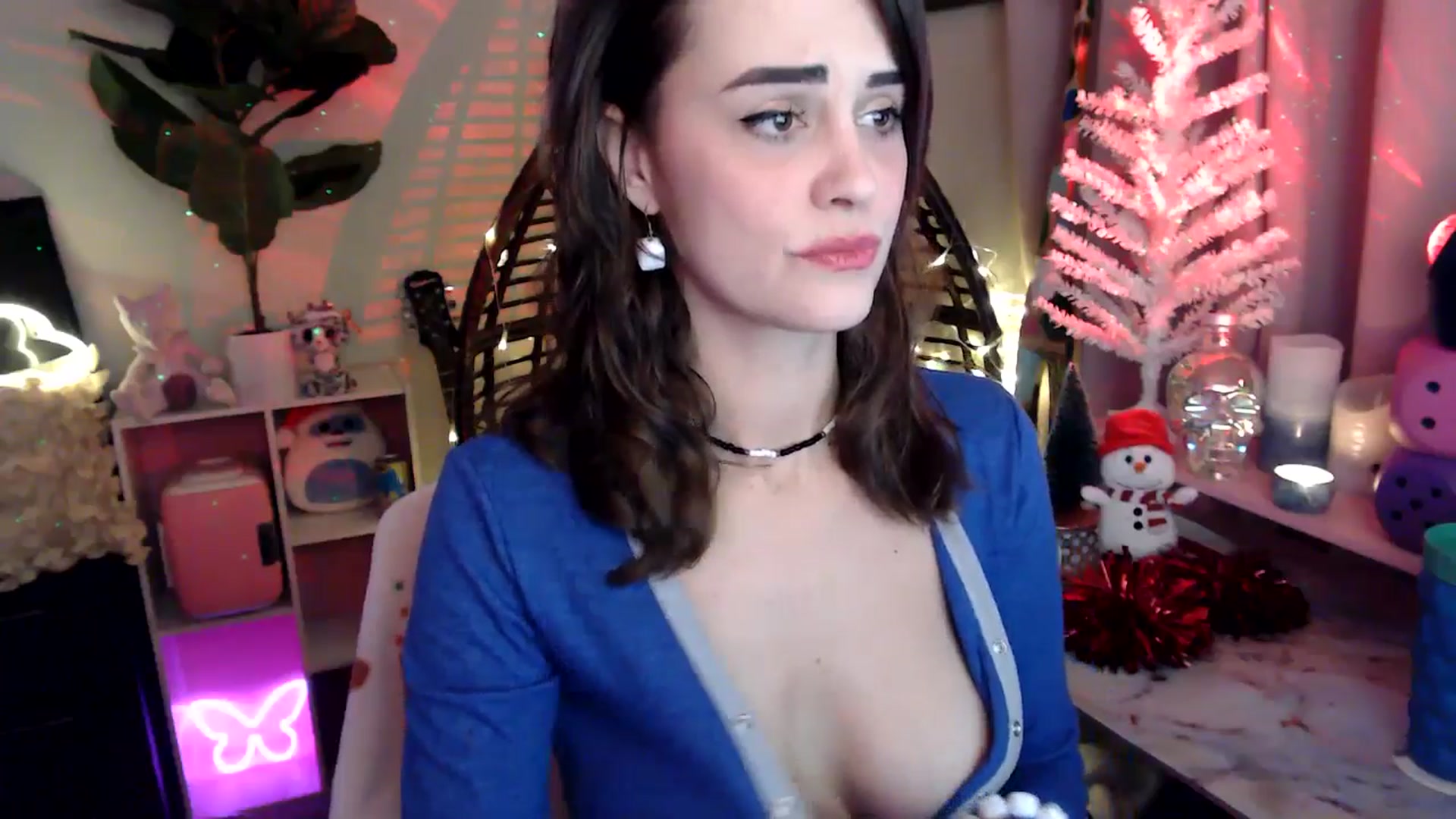 Gallery image thumbnail from HeidiKlumsy's myfreecams stream on, 12/17/2025, 07:26 image 18 of 20