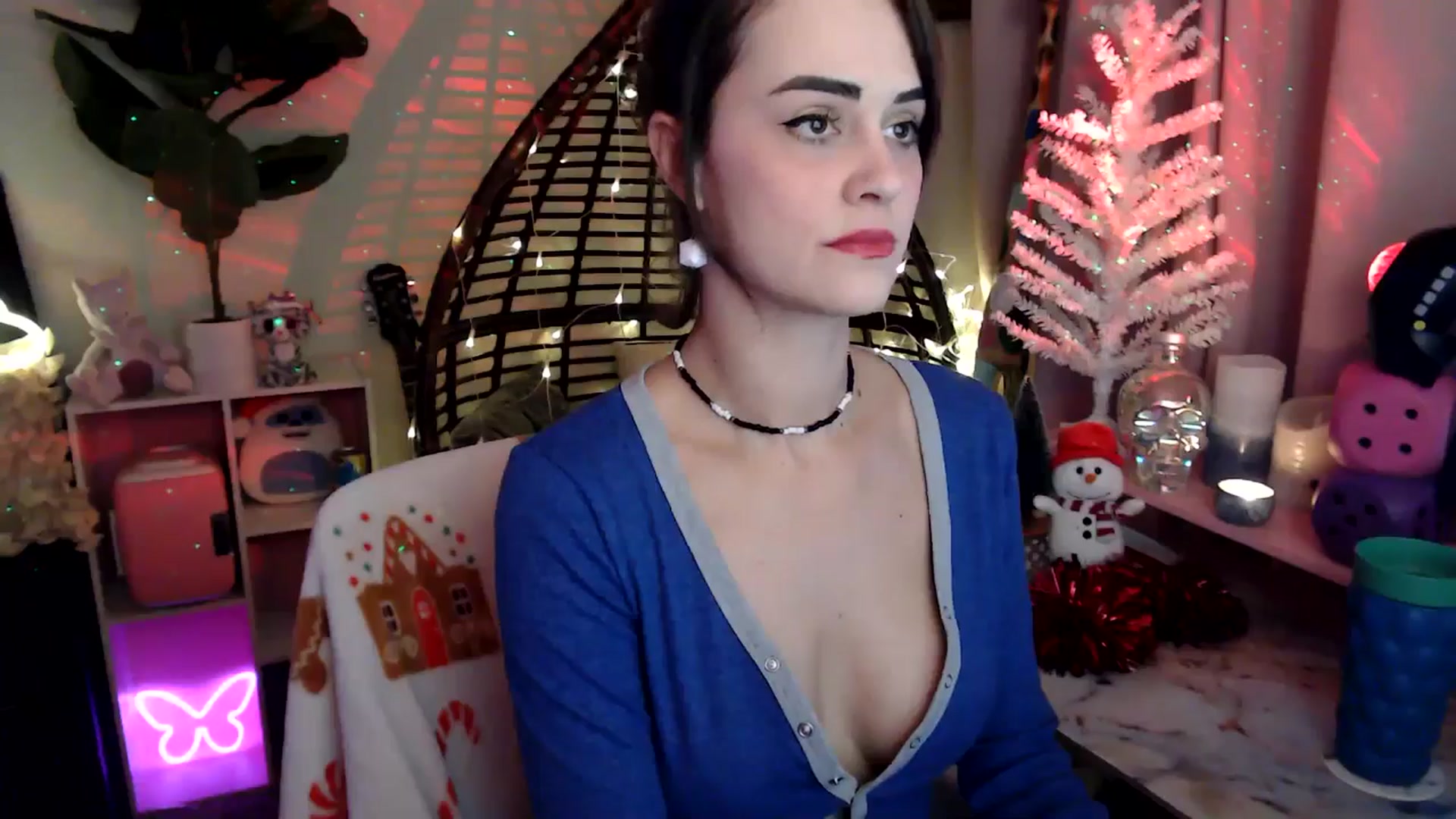 Gallery image thumbnail from HeidiKlumsy's myfreecams stream on, 12/17/2025, 07:26 image 3 of 20