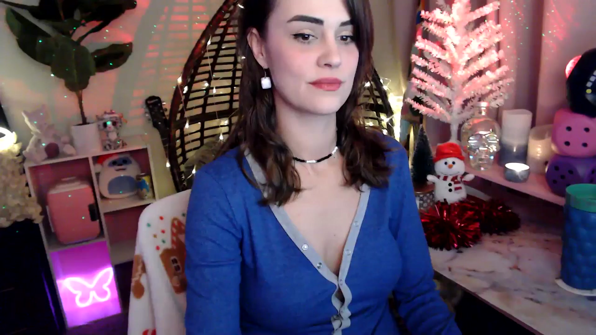 Gallery image thumbnail from HeidiKlumsy's myfreecams stream on, 12/17/2025, 07:26 image 13 of 20
