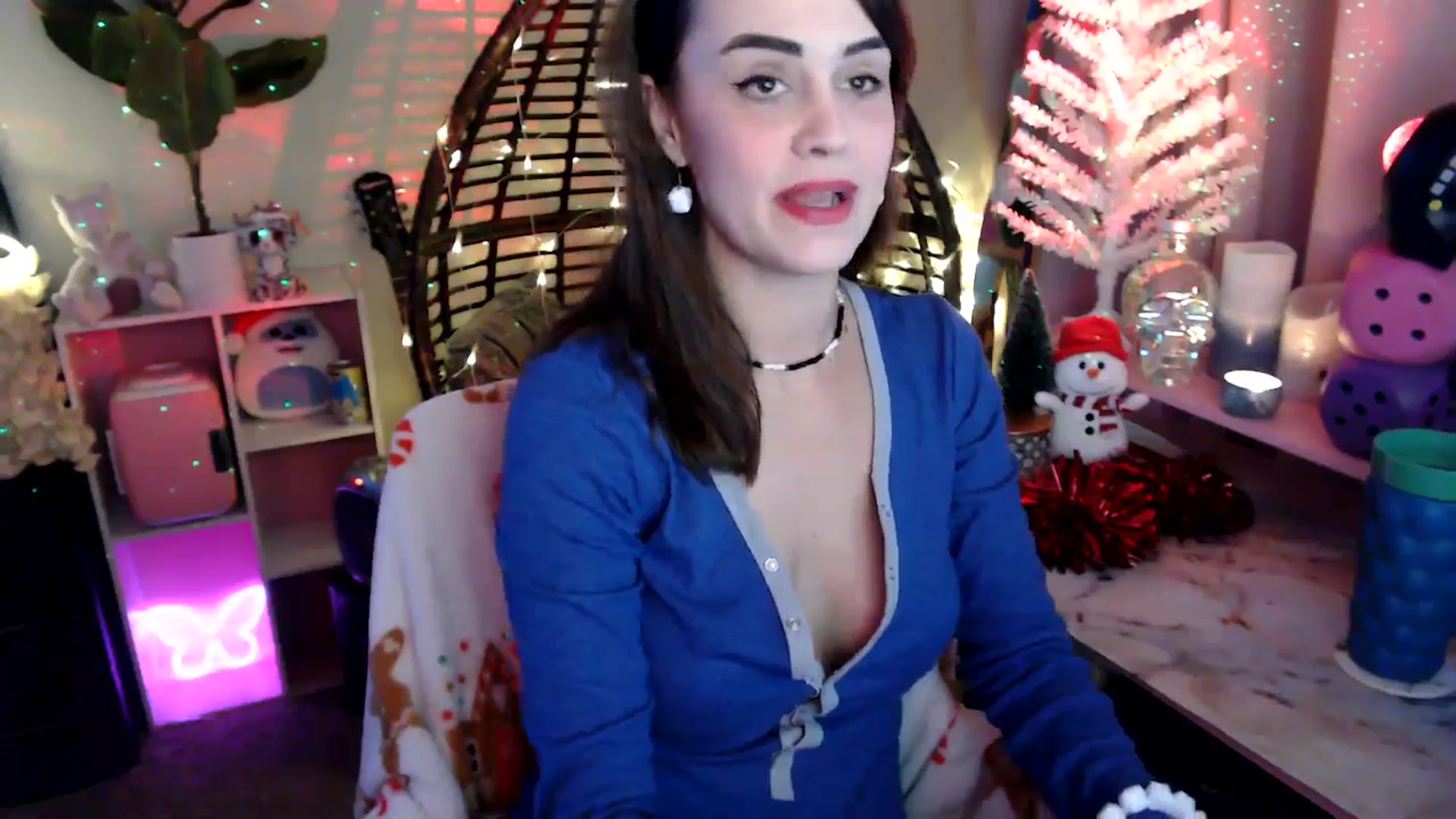 Gallery image thumbnail from HeidiKlumsy's myfreecams stream on, 12/17/2025, 08:22 image 3 of 20