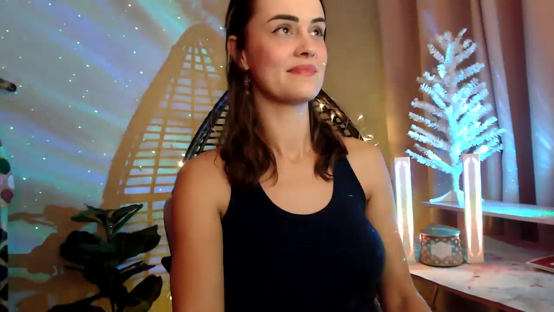 Gallery image thumbnail from HeidiKlumsy's myfreecams stream on, 12/20/2025, 04:47 image 8 of 20