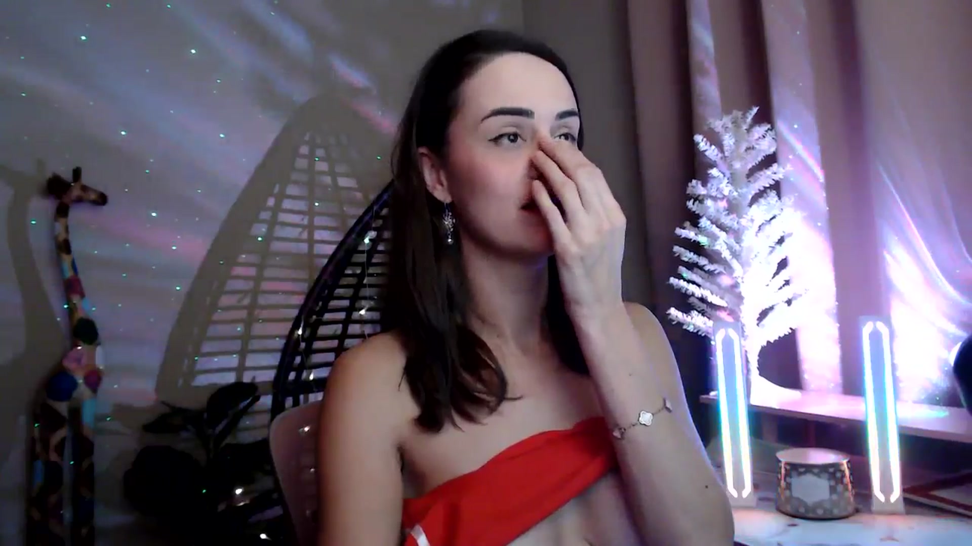 Gallery image thumbnail from HeidiKlumsy's myfreecams stream on, 12/20/2025, 06:12 image 7 of 20