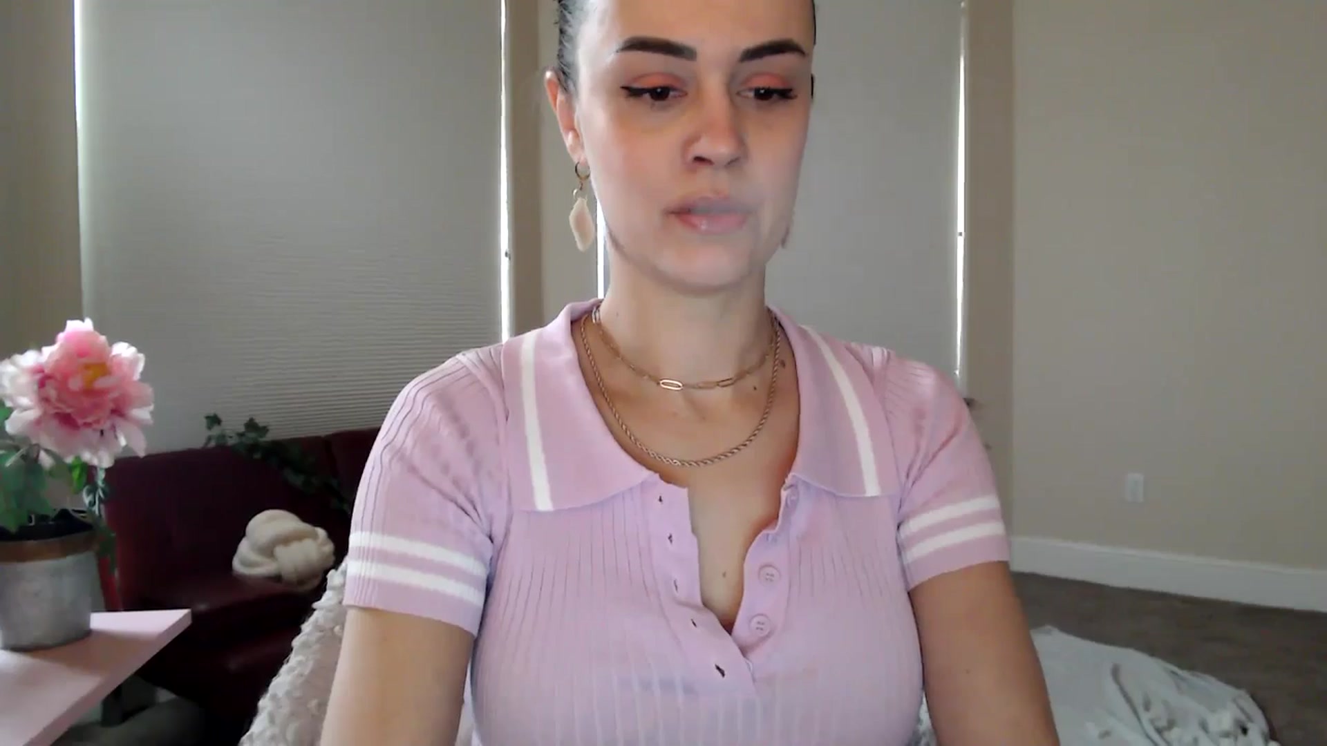 Gallery image thumbnail from HeidiKlumsy's myfreecams stream on, 01/02/2026, 22:14 image 5 of 20