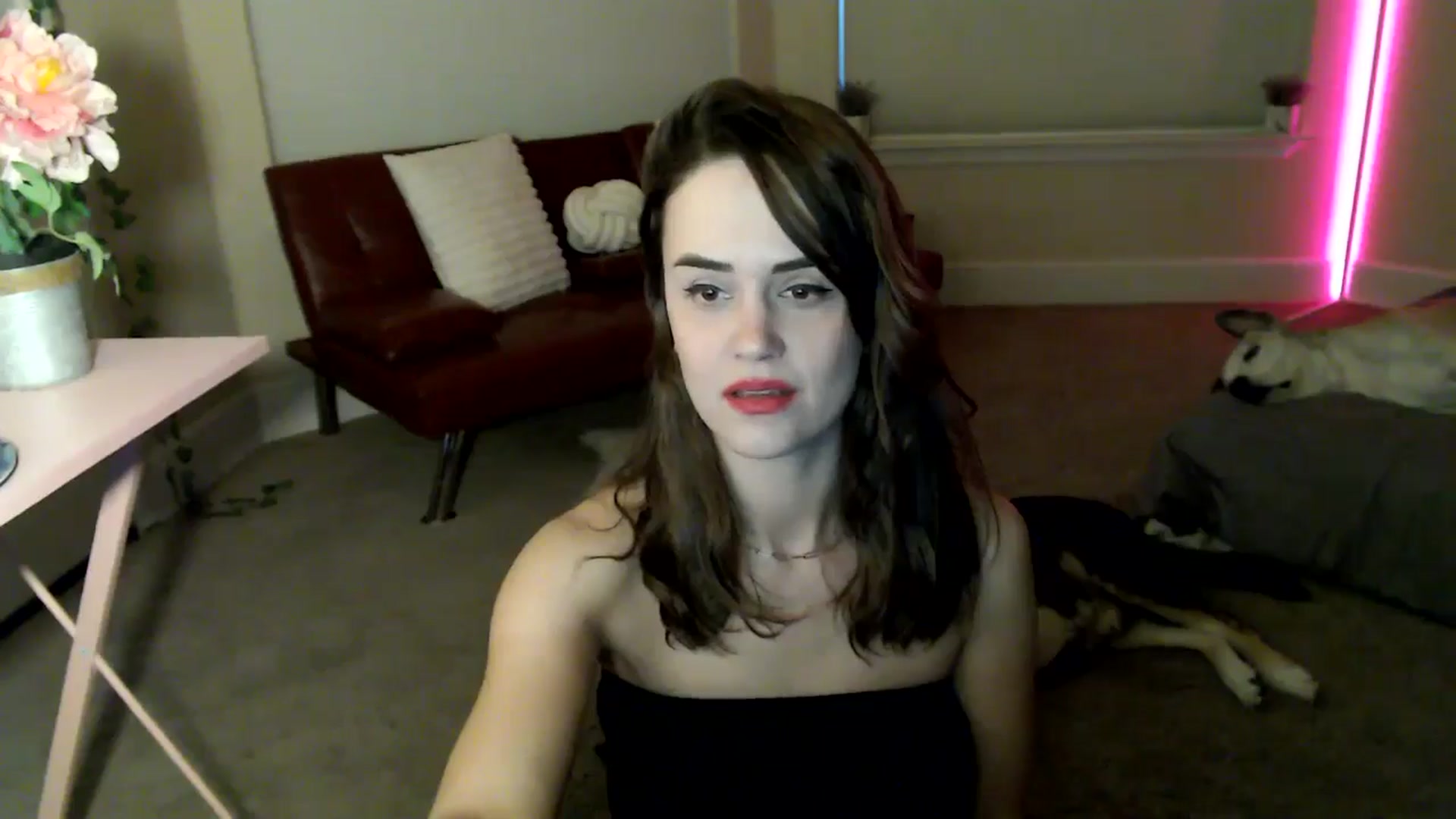 Gallery image thumbnail from HeidiKlumsy's myfreecams stream on, 01/06/2026, 23:57 image 9 of 20