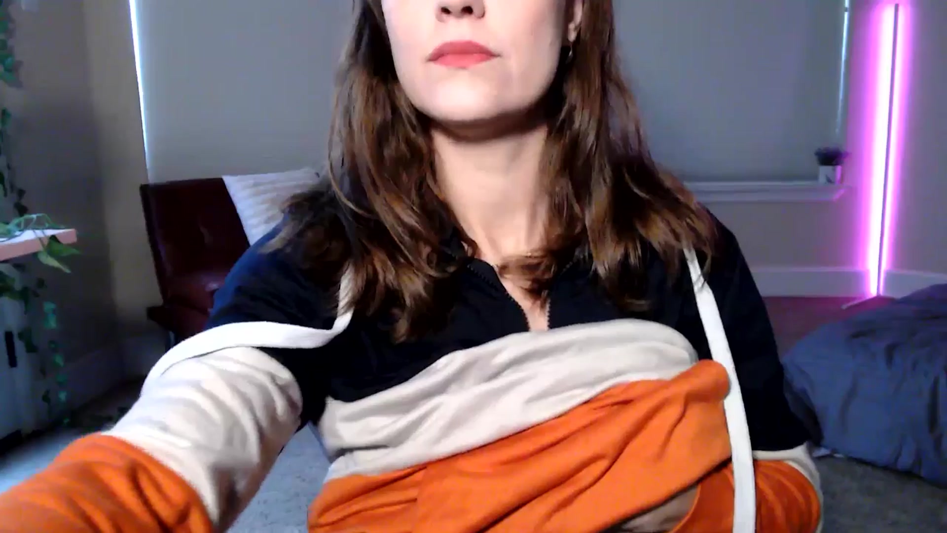 Gallery image thumbnail from HeidiKlumsy's myfreecams stream on, 01/09/2026, 19:42 image 14 of 20