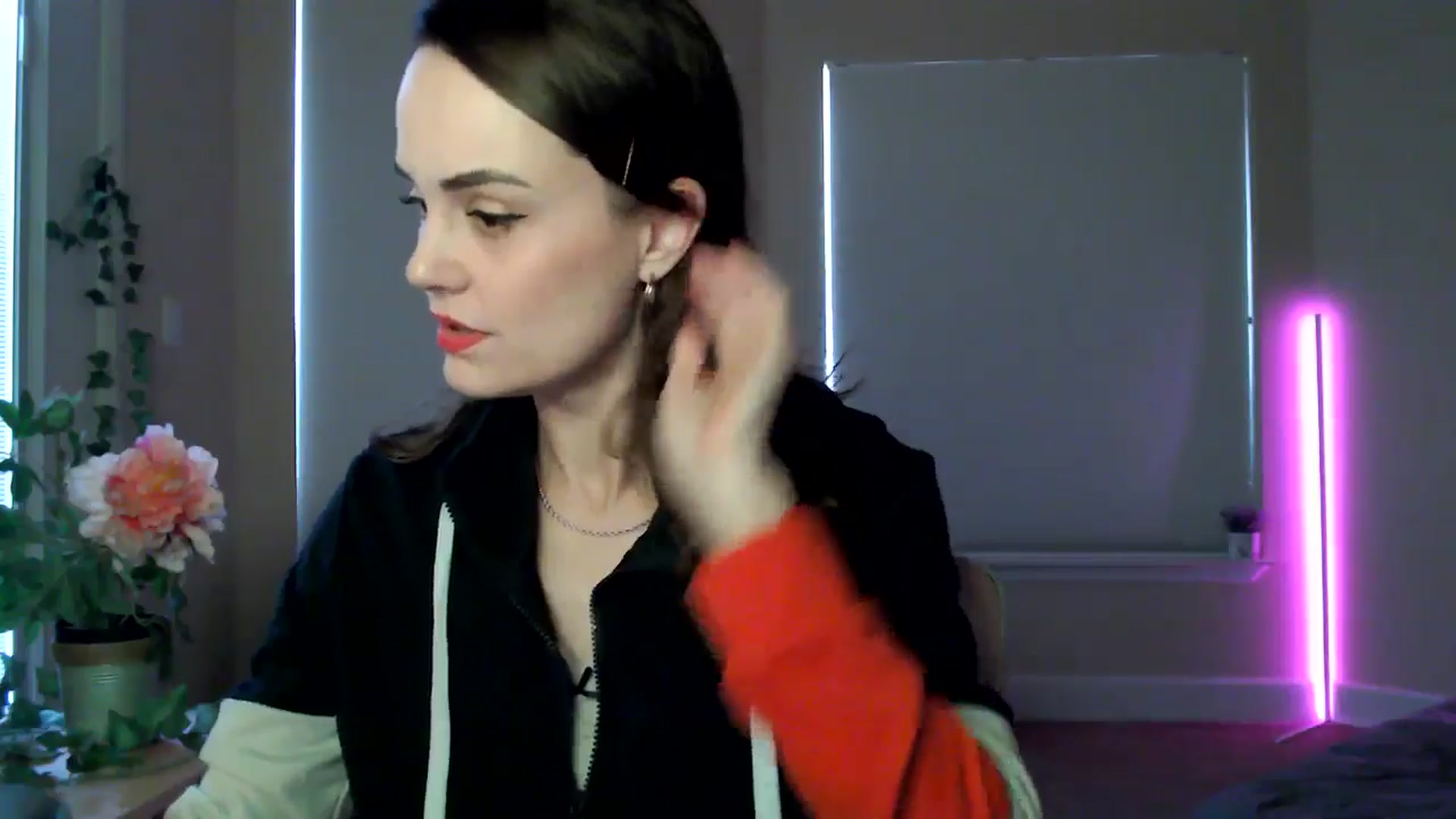 Gallery image thumbnail from HeidiKlumsy's myfreecams stream on, 01/09/2026, 19:42 image 3 of 20