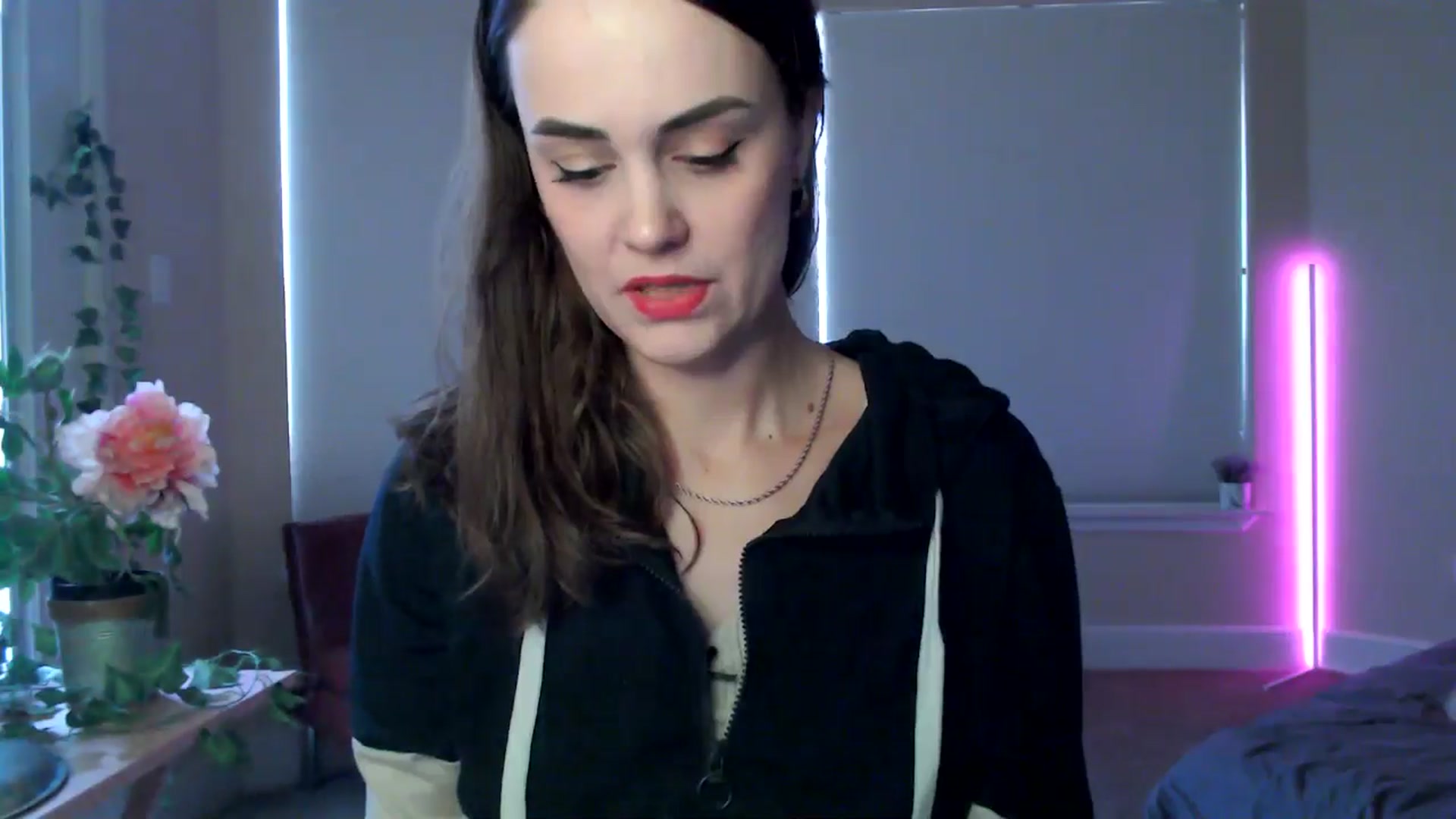 Gallery image thumbnail from HeidiKlumsy's myfreecams stream on, 01/09/2026, 19:42 image 7 of 20