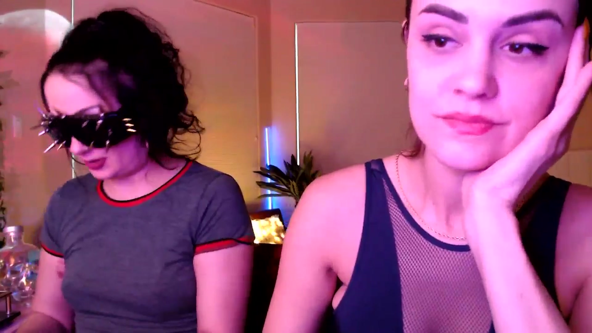 Gallery image thumbnail from HeidiKlumsy's myfreecams stream on, 01/20/2026, 23:40 image 18 of 20