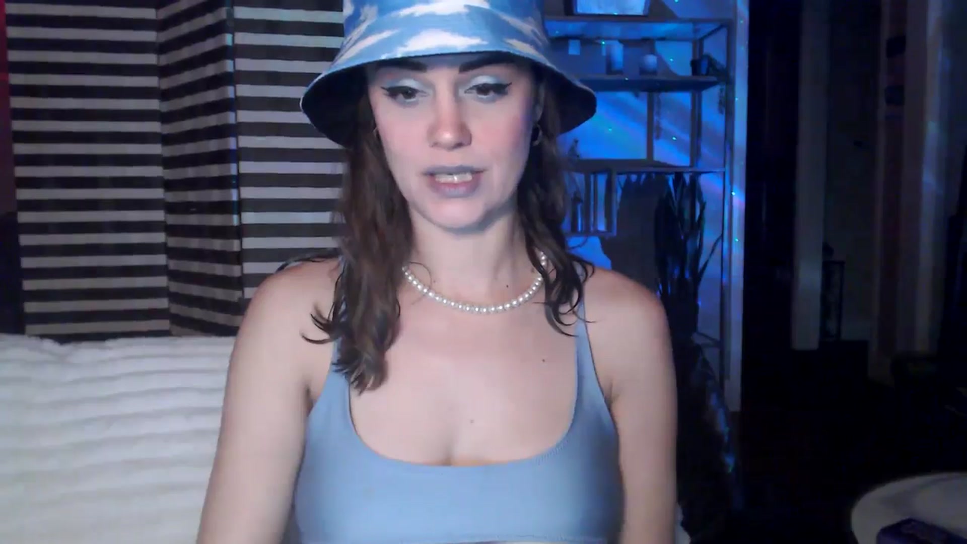 Gallery image thumbnail from HeidiKlumsy's myfreecams stream on, 01/22/2026, 04:32 image 13 of 20