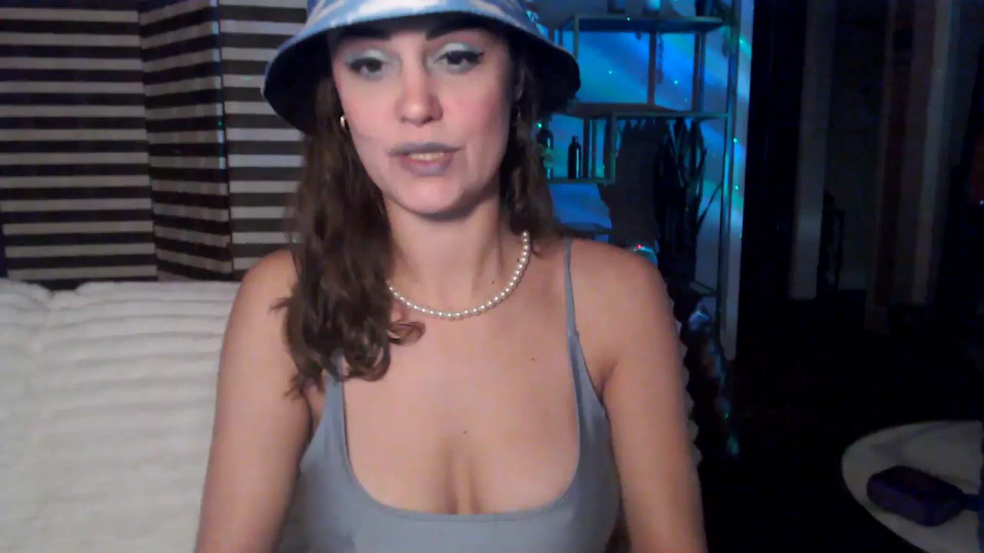 Gallery image thumbnail from HeidiKlumsy's myfreecams stream on, 01/22/2026, 04:32 image 11 of 20