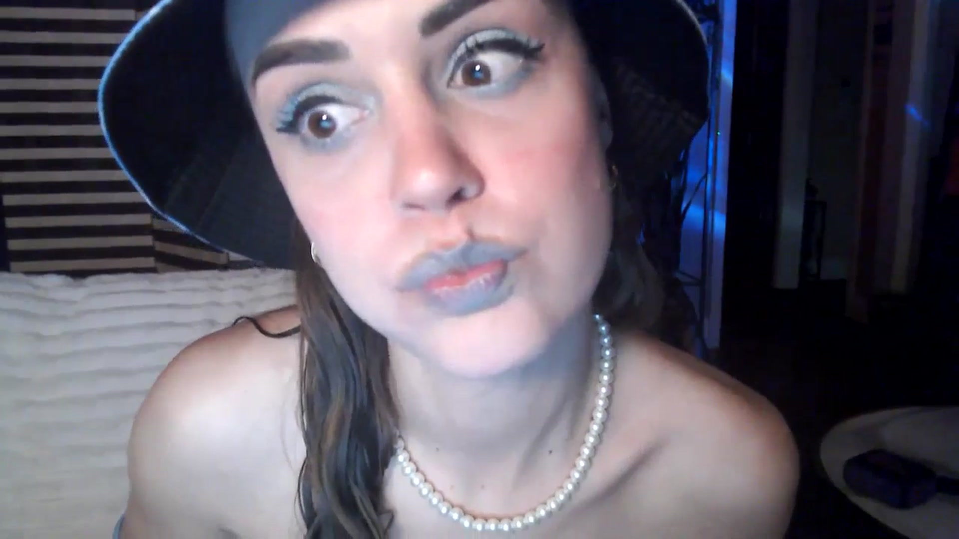 Gallery image thumbnail from HeidiKlumsy's myfreecams stream on, 01/22/2026, 04:32 image 4 of 20