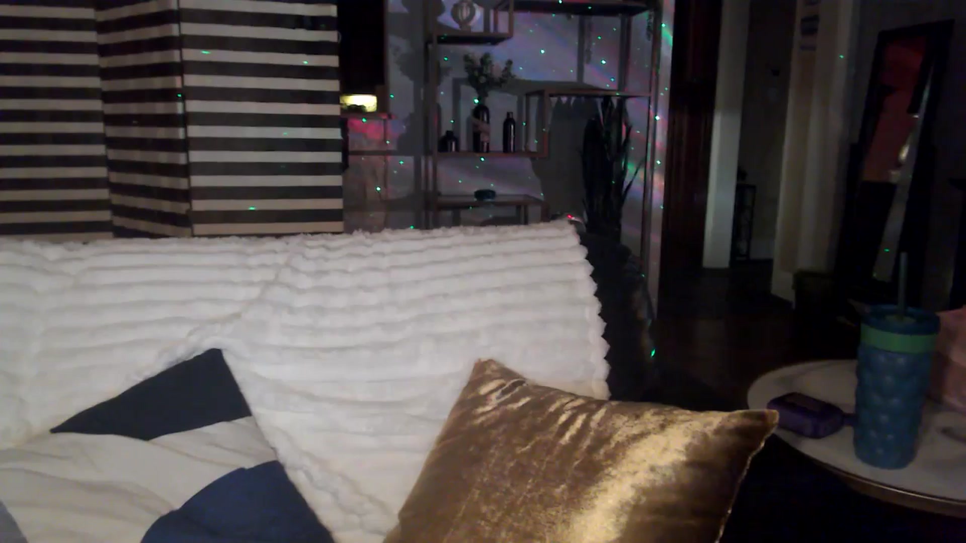 Gallery image thumbnail from HeidiKlumsy's myfreecams stream on, 01/22/2026, 04:32 image 15 of 20