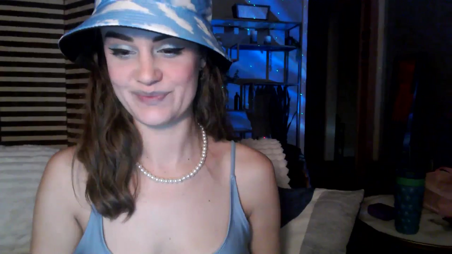 Gallery image thumbnail from HeidiKlumsy's myfreecams stream on, 01/22/2026, 05:33 image 19 of 20