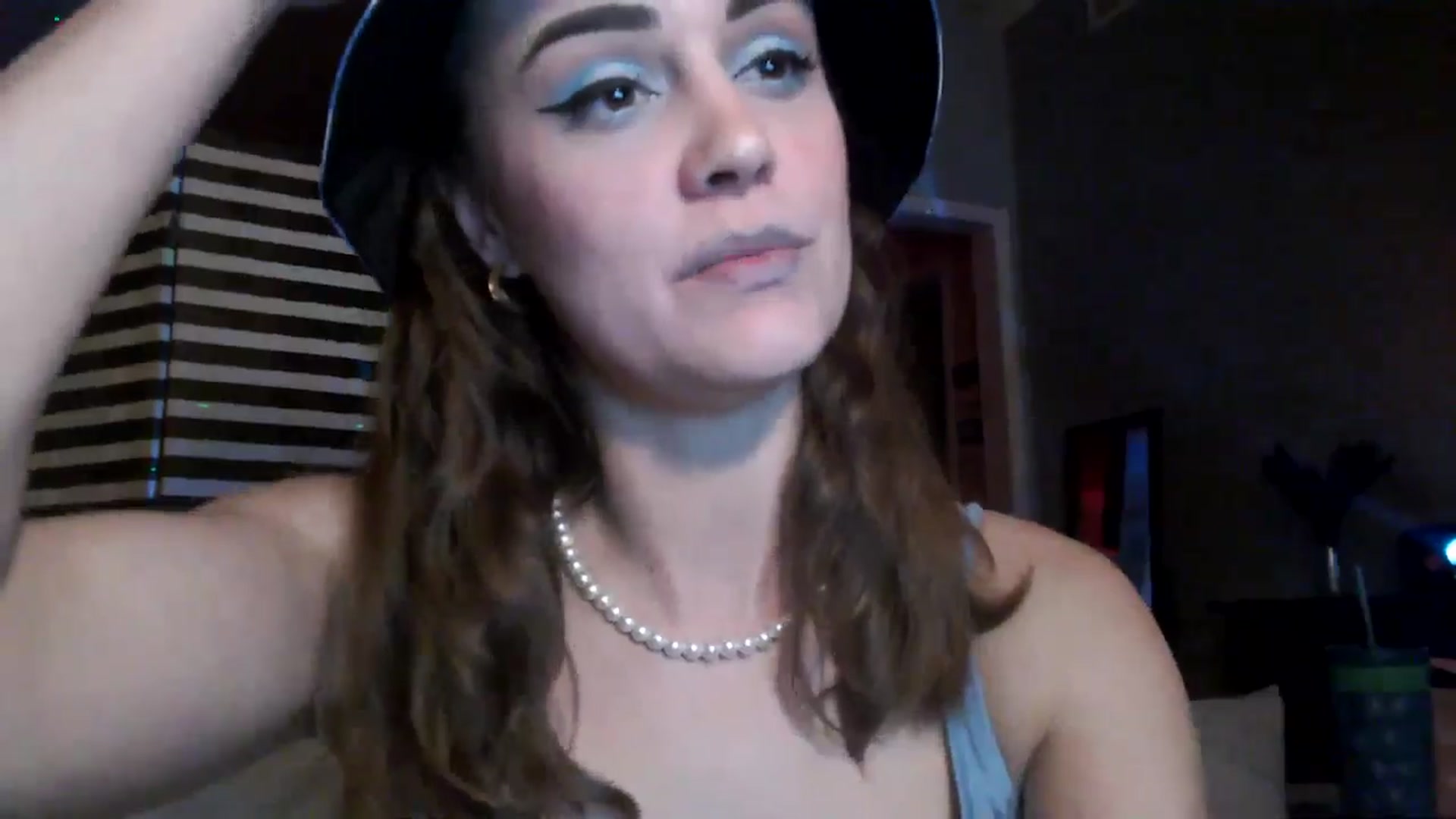 Gallery image thumbnail from HeidiKlumsy's myfreecams stream on, 01/22/2026, 05:33 image 16 of 20