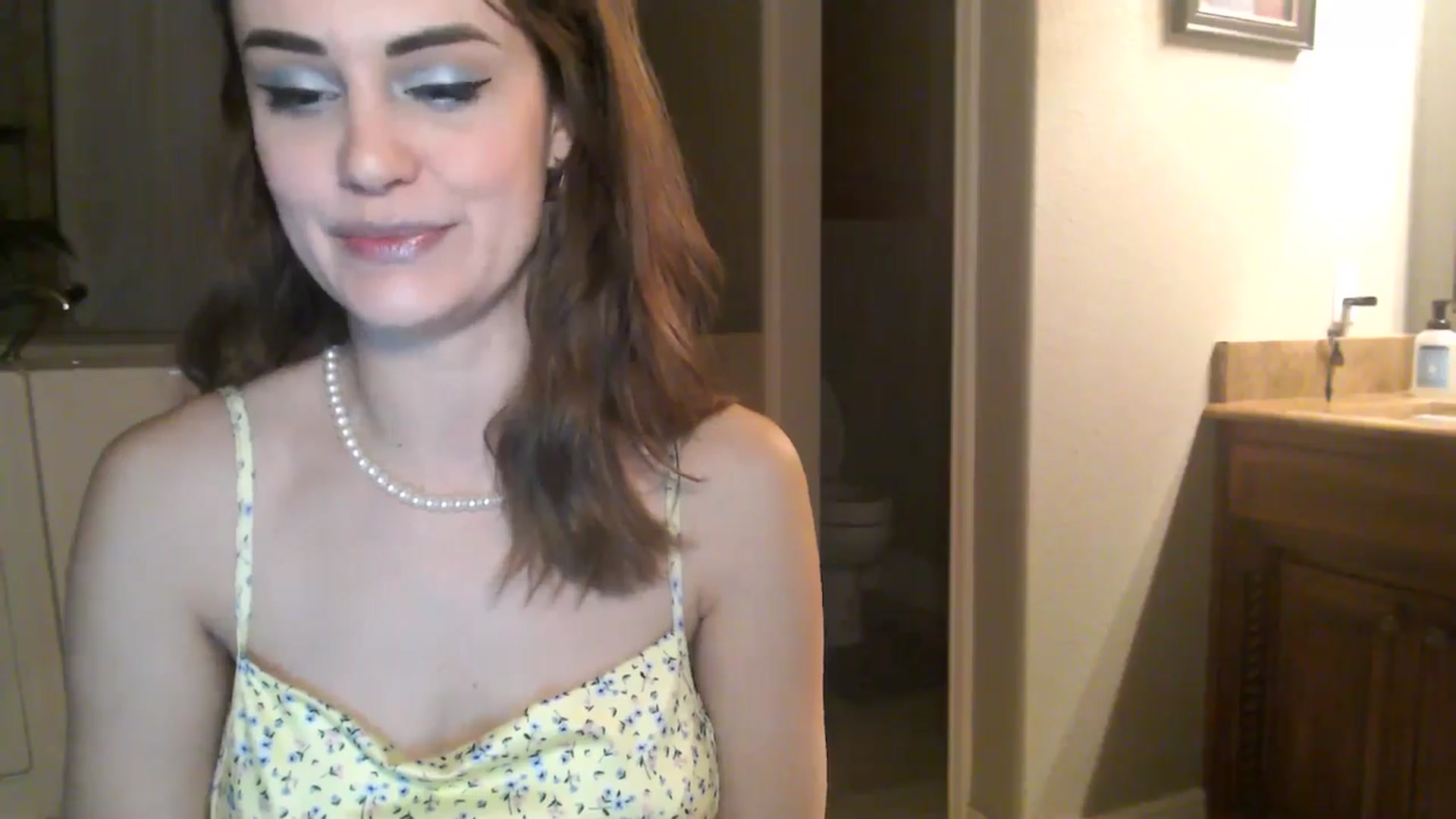Gallery image thumbnail from HeidiKlumsy's myfreecams stream on, 01/22/2026, 06:08 image 16 of 20