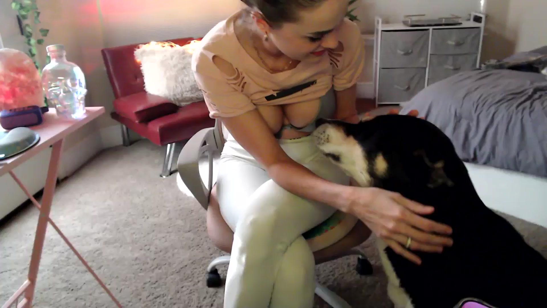 Gallery image thumbnail from HeidiKlumsy's myfreecams stream on, 01/26/2026, 23:13 image 12 of 20