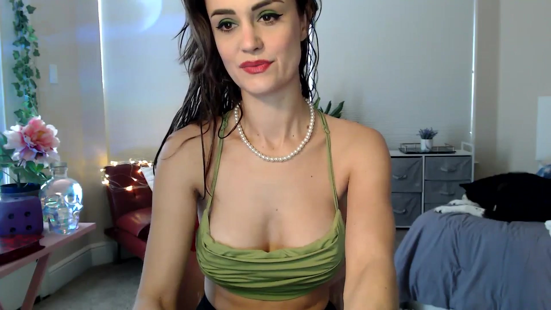 Gallery image thumbnail from HeidiKlumsy's myfreecams stream on, 02/05/2026, 20:43 image 15 of 20
