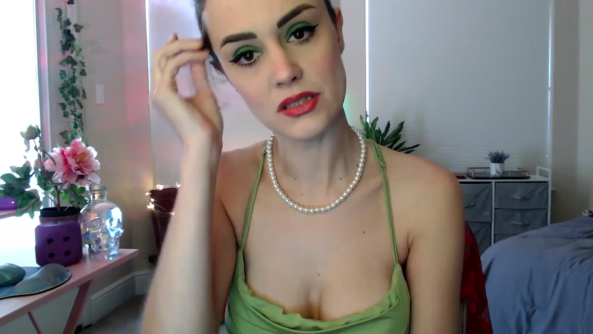Gallery image thumbnail from HeidiKlumsy's myfreecams stream on, 02/05/2026, 20:43 image 1 of 20