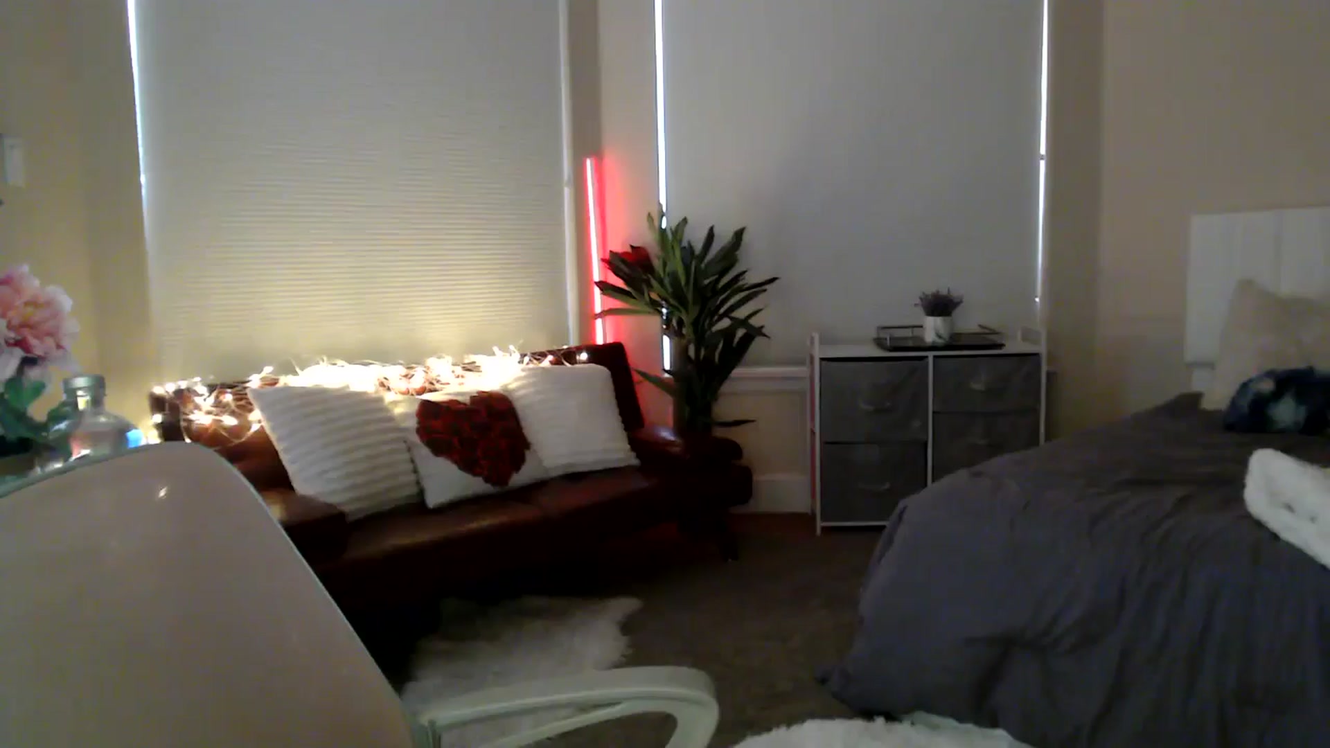 Gallery image thumbnail from HeidiKlumsy's myfreecams stream on, 02/08/2026, 24:27 image 13 of 20