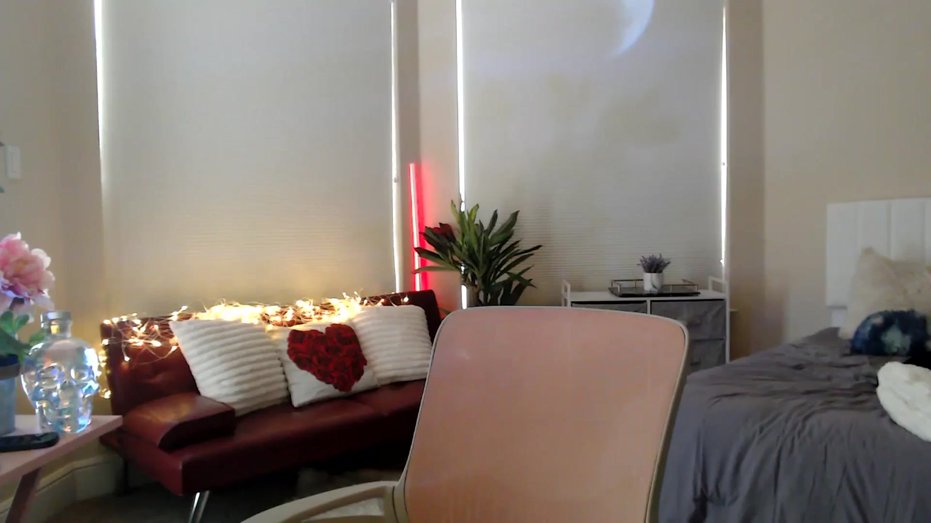 Gallery image thumbnail from HeidiKlumsy's myfreecams stream on, 02/08/2026, 24:27 image 1 of 20