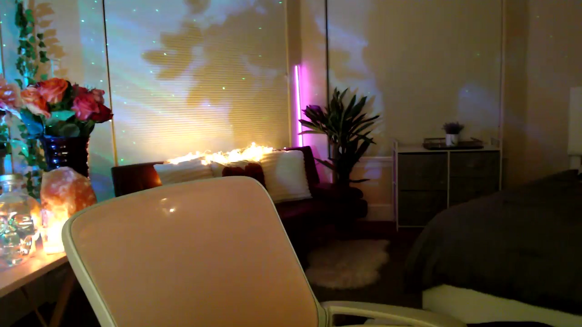 Gallery image thumbnail from HeidiKlumsy's myfreecams stream on, 02/17/2026, 02:18 image 6 of 20