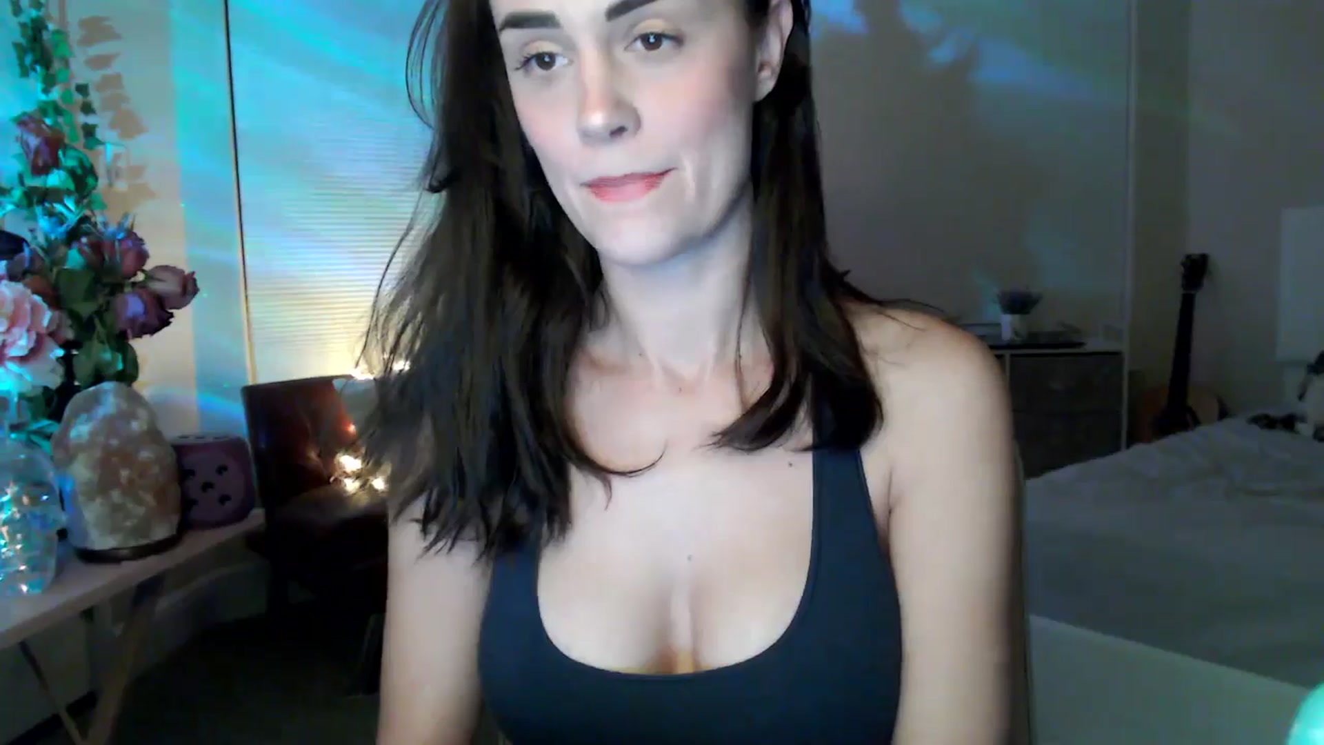 Gallery image thumbnail from HeidiKlumsy's myfreecams stream on, 02/24/2026, 02:14 image 4 of 20