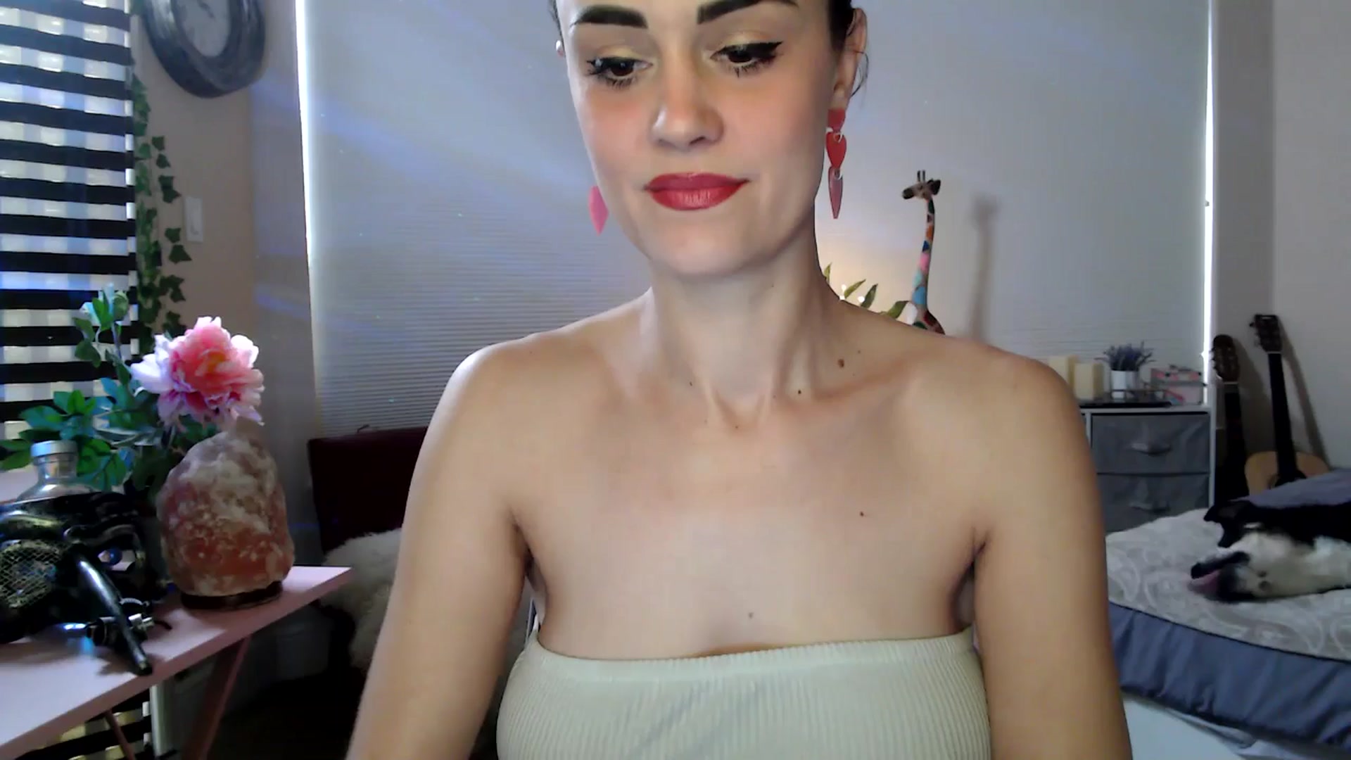 Gallery image thumbnail from HeidiKlumsy's myfreecams stream on, 02/26/2026, 21:44 image 4 of 20
