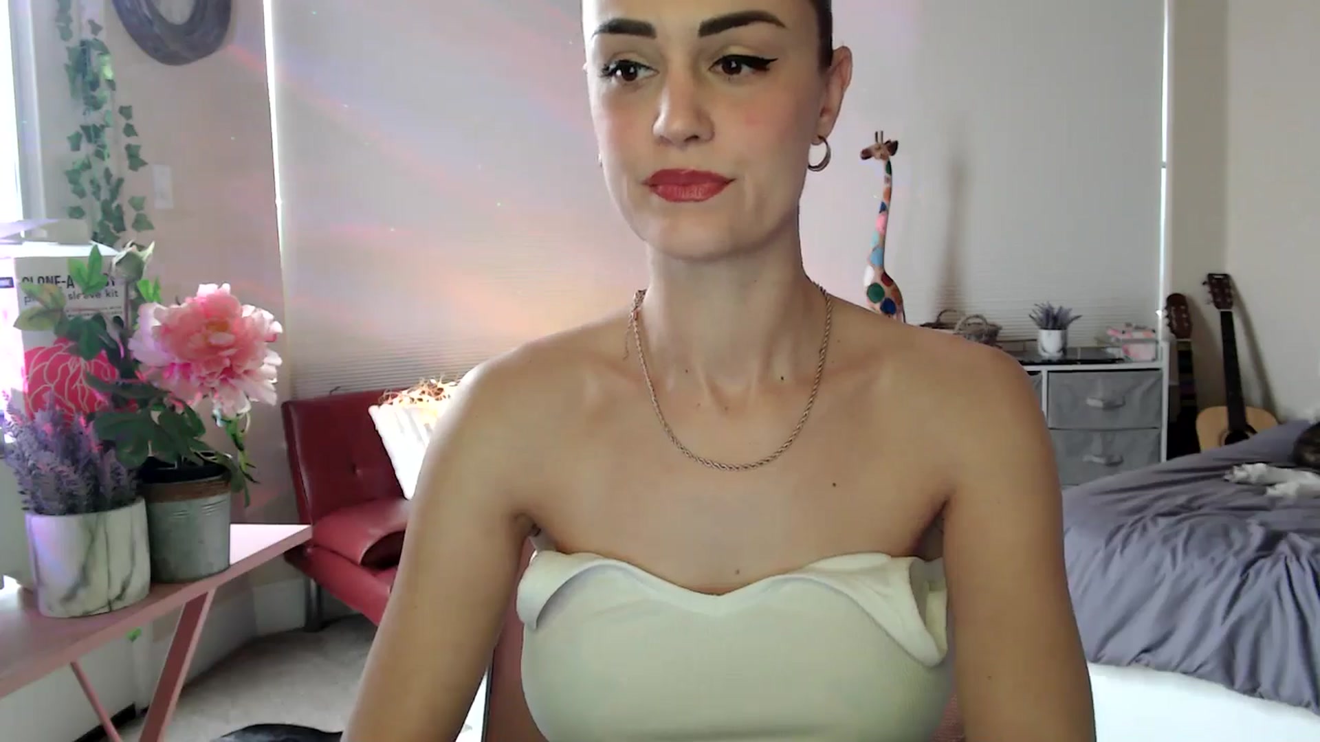 Gallery image thumbnail from HeidiKlumsy's myfreecams stream on, 03/03/2026, 21:01 image 10 of 20