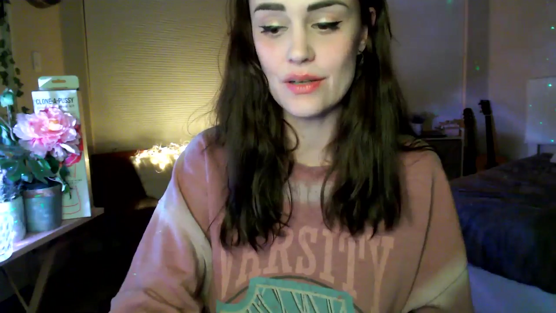 Gallery image thumbnail from HeidiKlumsy's myfreecams stream on, 03/04/2026, 01:15 image 20 of 20