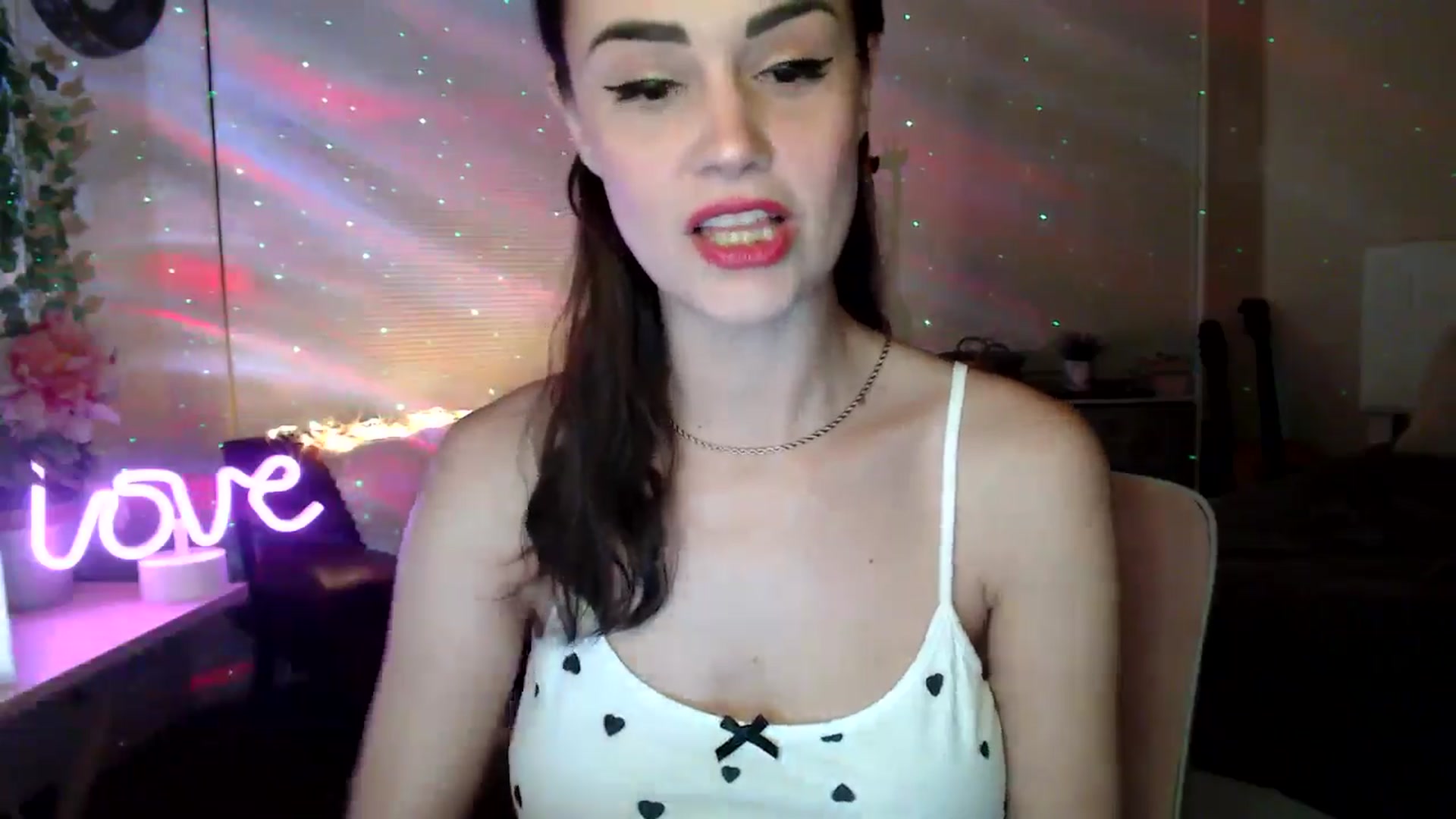 Gallery image thumbnail from HeidiKlumsy's myfreecams stream on, 03/07/2026, 03:33 image 15 of 20