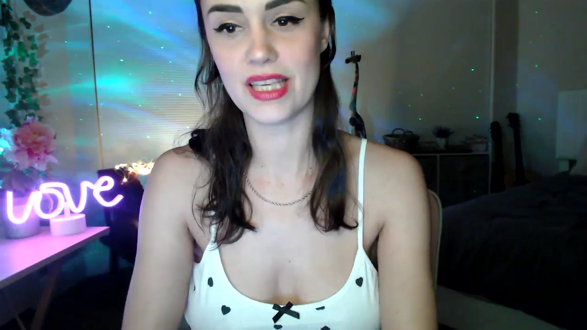 Gallery image thumbnail from HeidiKlumsy's myfreecams stream on, 03/07/2026, 03:33 image 9 of 20