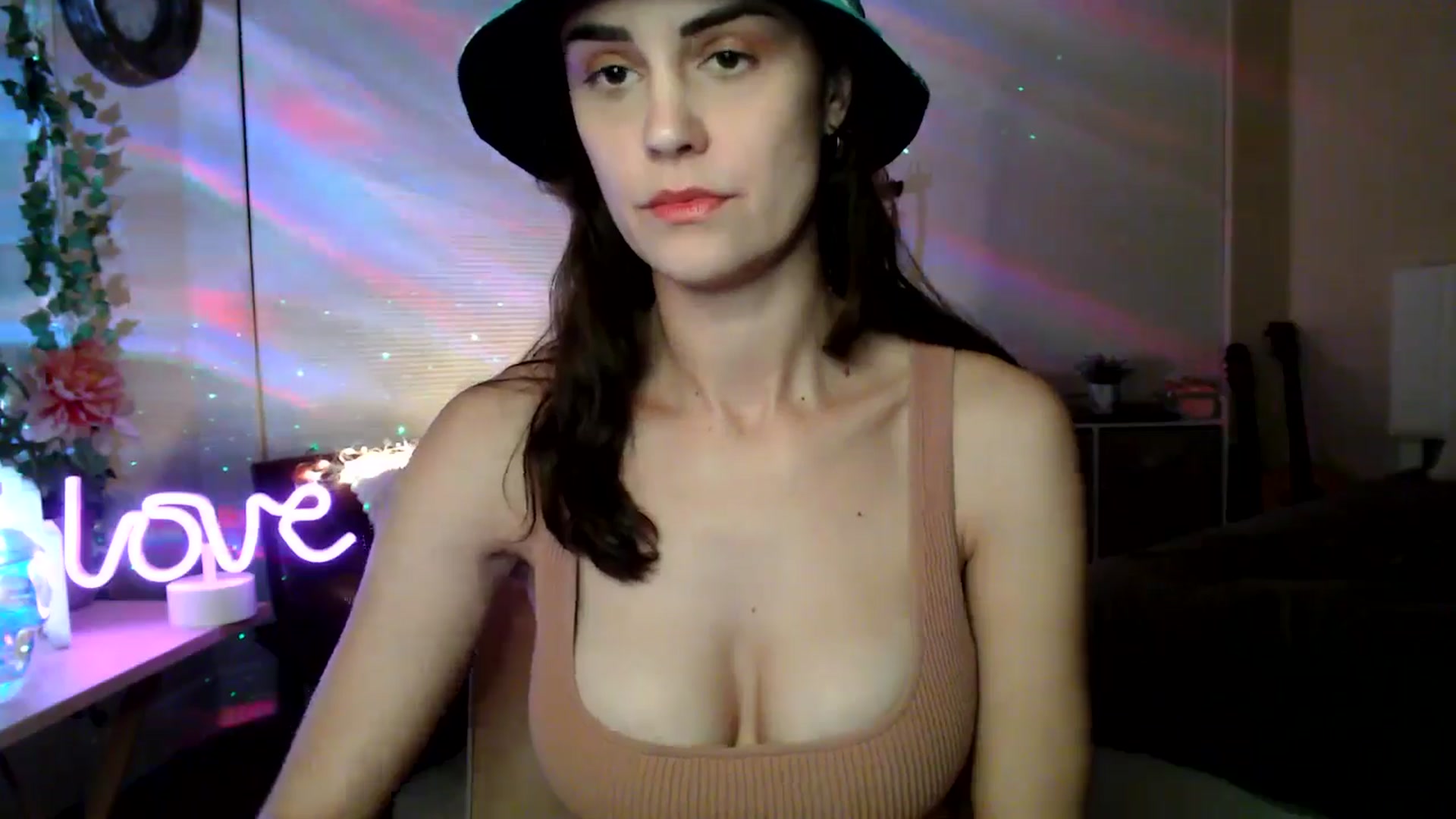 Gallery image thumbnail from HeidiKlumsy's myfreecams stream on, 03/09/2026, 05:01 image 11 of 20