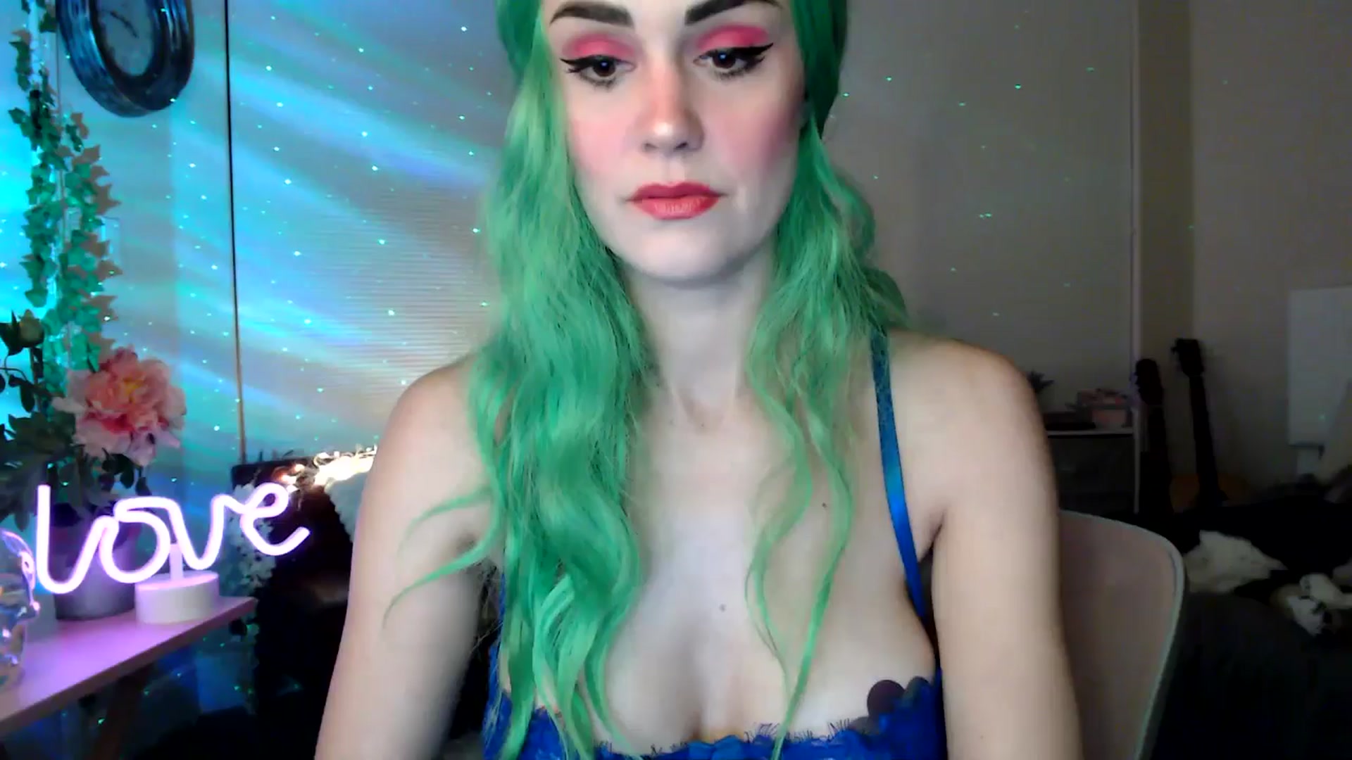 Gallery image thumbnail from HeidiKlumsy's myfreecams stream on, 03/10/2026, 02:48 image 1 of 20
